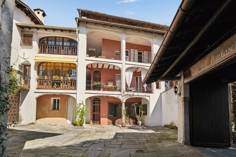 Caratteristica casa Ticinese immersa nel verde dell'Alto Malcantone (11)