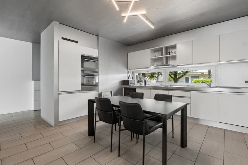 Moderna elegante villa in posizione centrale ad Ascona (6)
