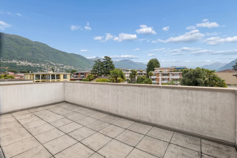 Moderna elegante villa in posizione centrale ad Ascona (13)