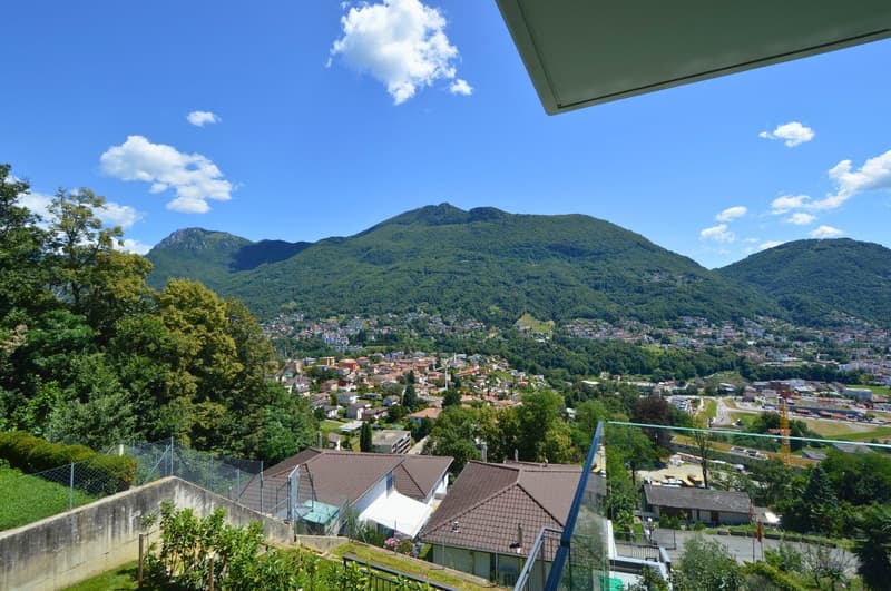 Elegante appartamento con ampia terrazza panoramica in residenza esclusiva (4)