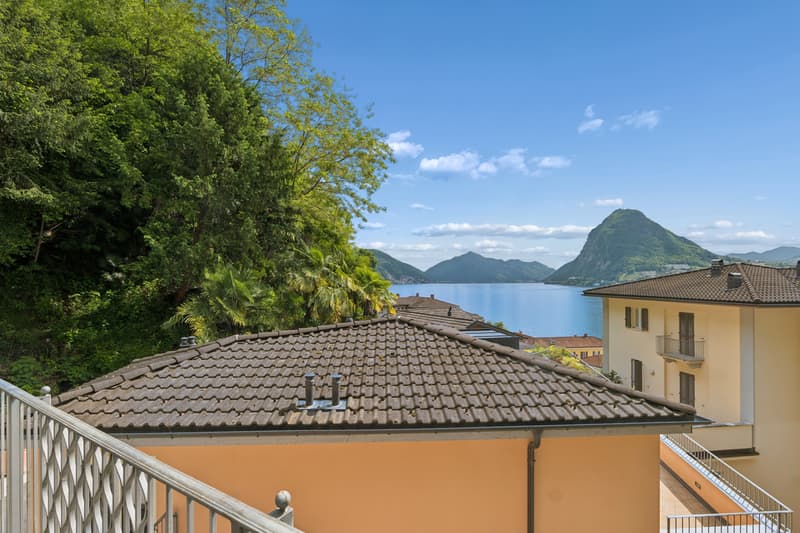Residenza Diana: Elegante attico con giardino, piscina e vista lago (7)