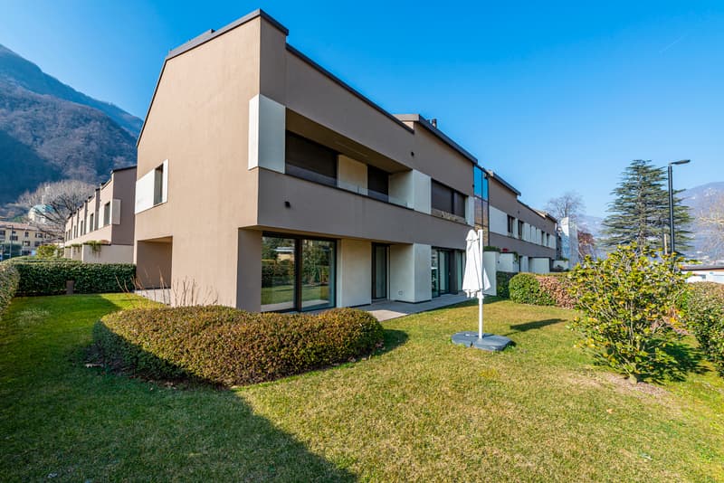 Appartamento ammobiliato con giardino privato al lago (1)