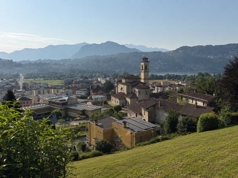 Interessante terreno edificabile in zona ben servita (1)