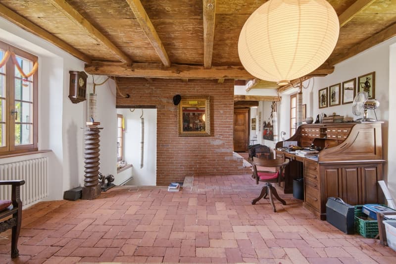Casa d'epoca con giardino nel nucleo storico di Aranno (12)