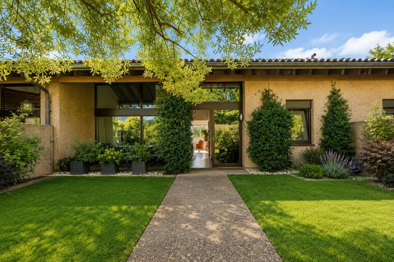 Maisonette su tre livelli e giardino in contesto esclusivo (11)