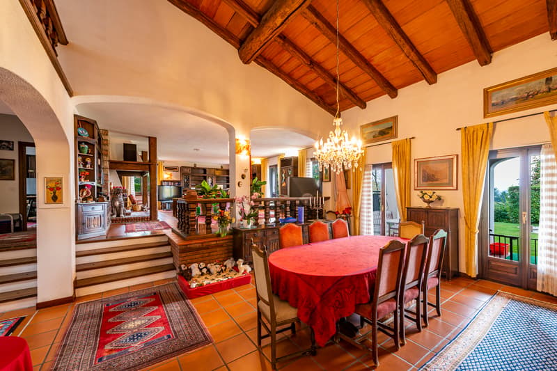 Villa Capriccio | Elegante proprietà immersa nel verde (4)