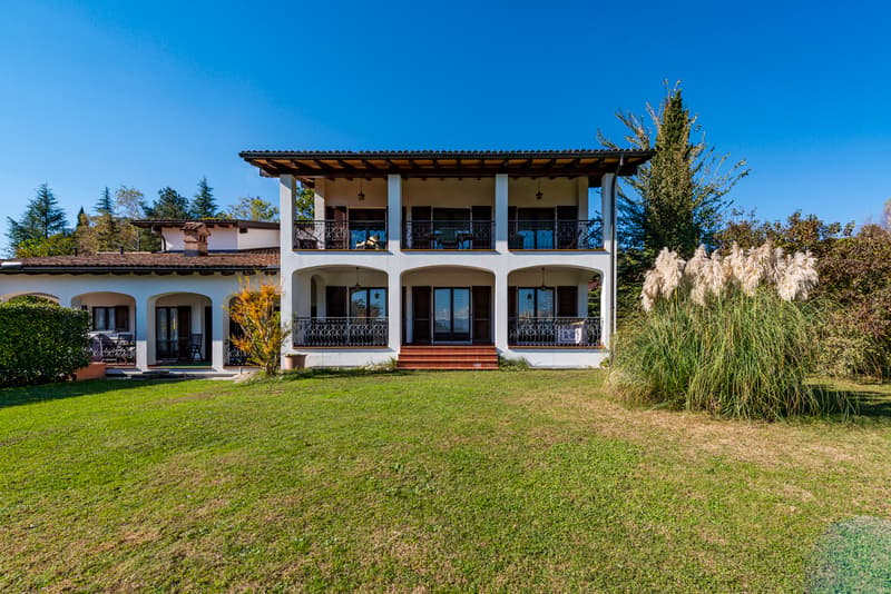 Villa Capriccio | Elegante proprietà immersa nel verde (3)