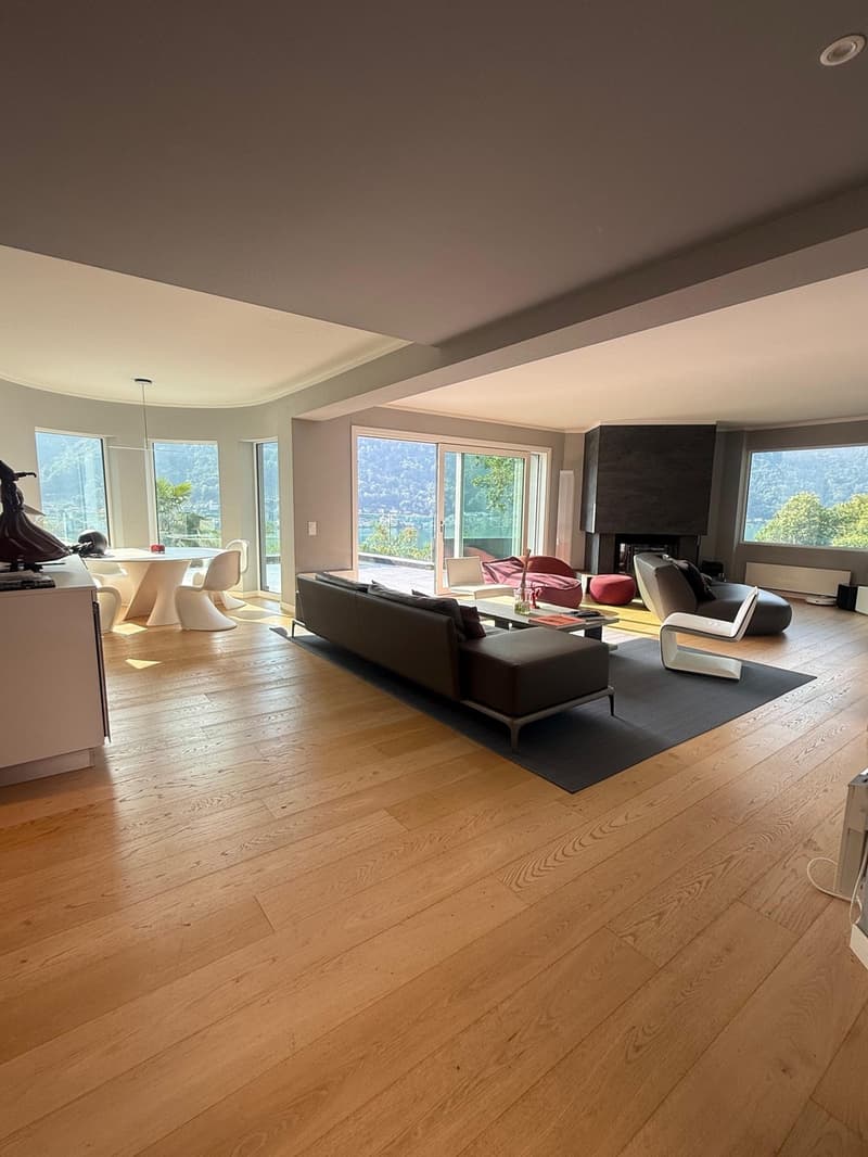 Esclusiva villa di lusso con piscina coperta e vista lago (6)