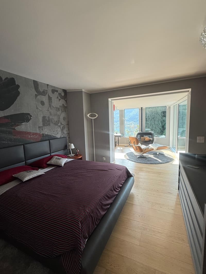 Esclusiva villa di lusso con piscina coperta e vista lago (12)