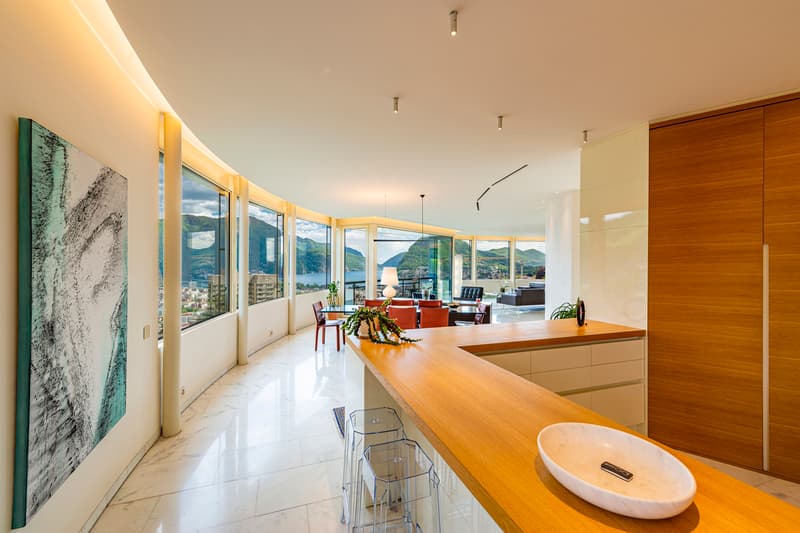 Moderna villa con privacy e stupenda vista lago (12)