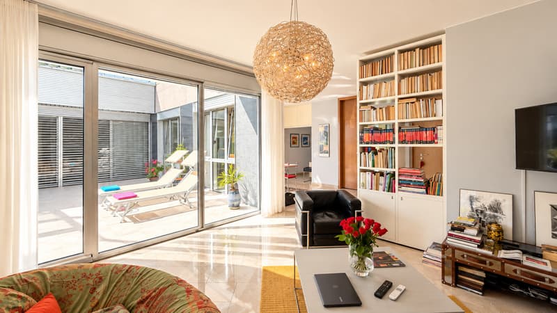 Luminoso appartamento con giardino privato in posizione strategica (9)