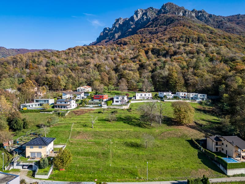 Grande terreno edificabile in zona dominante (2)