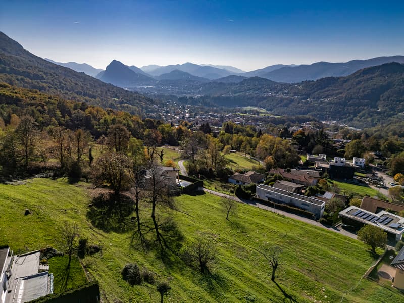 Grande terreno edificabile in zona dominante (4)