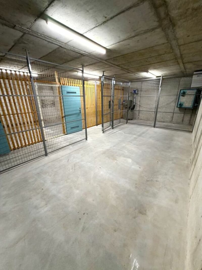 Grosszügiger Archiv-/Abstellraum direkt neben Metalli (4)