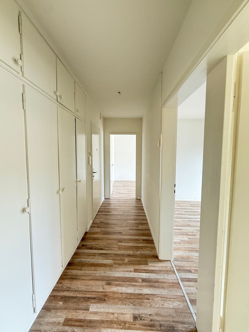 Bright 2.0 room apartment with balcony in the center of Rorschach! (5)