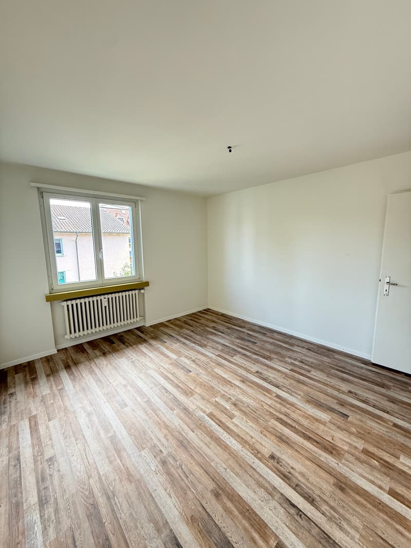 Bright 2.0 room apartment with balcony in the center of Rorschach! (9)