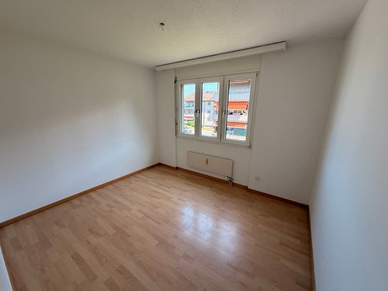 Bright 4.5-room apartment with balcony and beautiful view in Frasnacht (5)