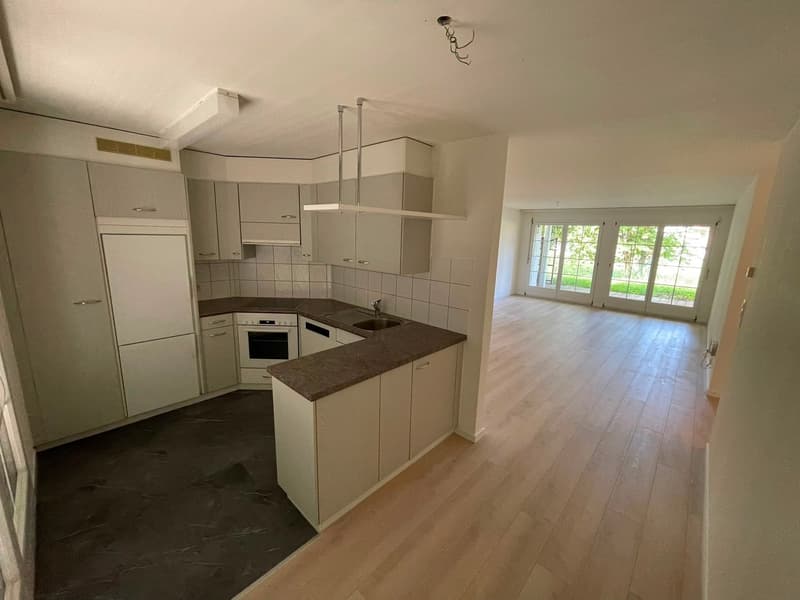 Charmante 4.5 Zimmerwohnung Sitzplatz und Balkon (7)