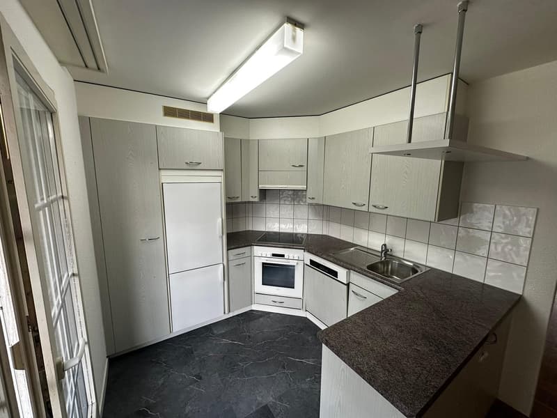 Charmante 4.5 Zimmerwohnung Sitzplatz und Balkon (6)