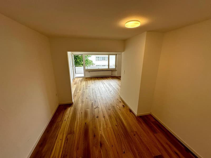 Schöne 1.5-Zimmer-Wohnung im 1.OG, mit grossem Balkon in St. Gallen (8)
