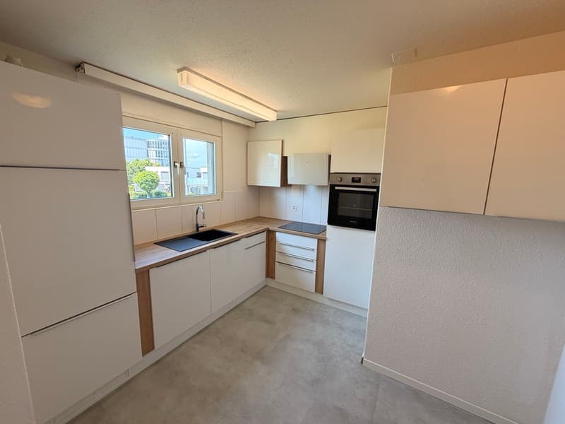 Helle 4.5-Zimmer-Wohnung mit Balkon und schöner Aussicht in Frasnacht (7)