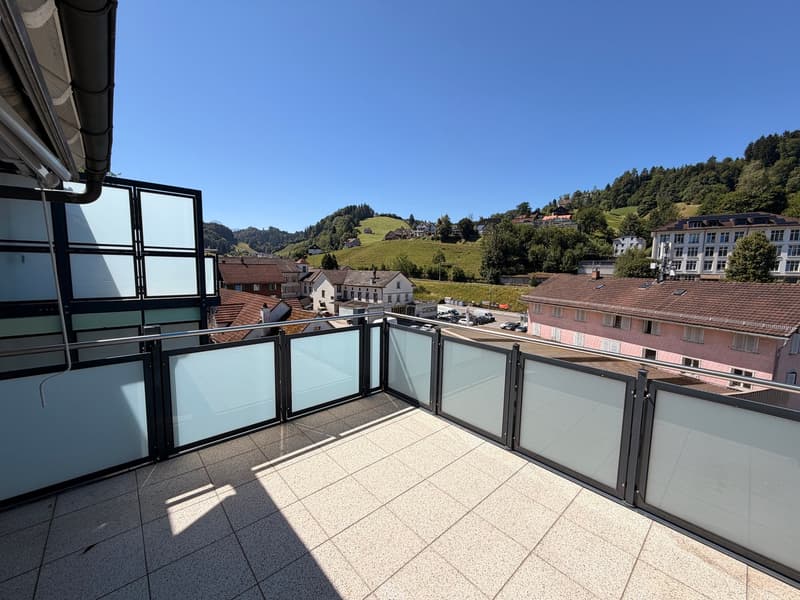 Helle 3-Zimmer-Wohnung mit Balkon in Herisau (1)