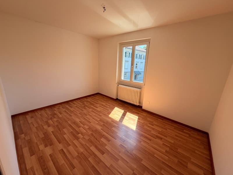 Helle 4-Zimmer-Wohnung mit Balkon und schöner Aussicht in Herisau (7)