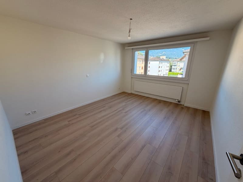 Helle 3.5-Zimmer-Wohnung mit Balkon und Kamin in Au SG (3)
