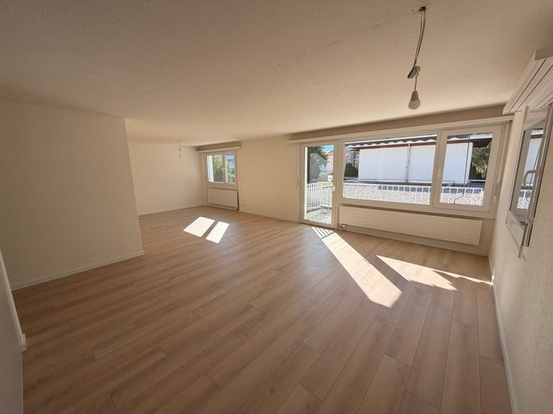 Helle 2.5-Zimmer-Wohnung mit Balkon in Au (SG) – sofort verfügbar (2)