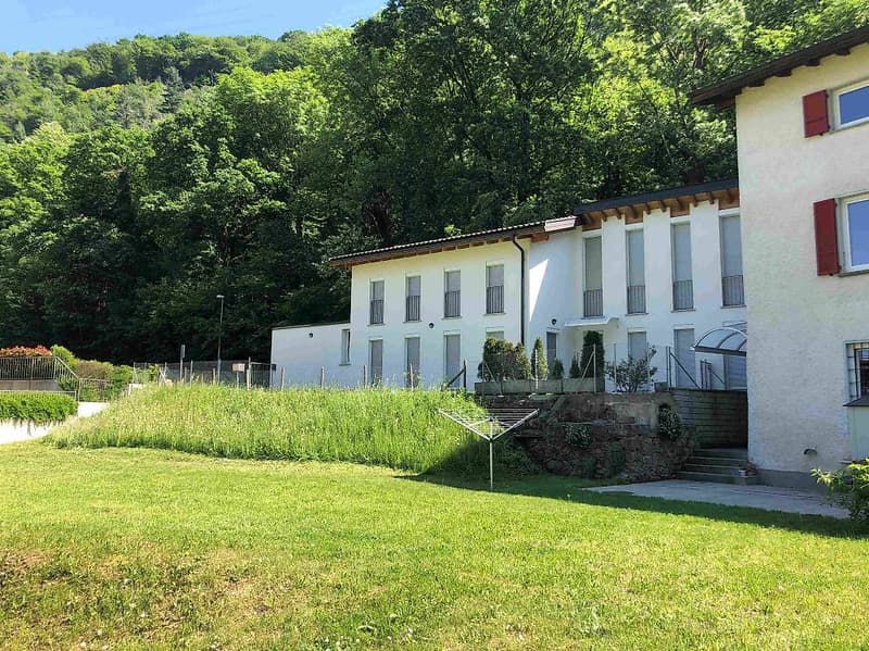 VENDESI STABILE A REDDITO CON TERRENO EDIFICABILE - BARBENGO (5)