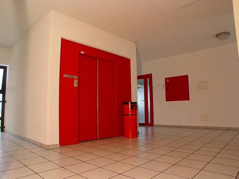 Miete in Cadenazzo Gewerbefläche von ca. 102 m² (2)