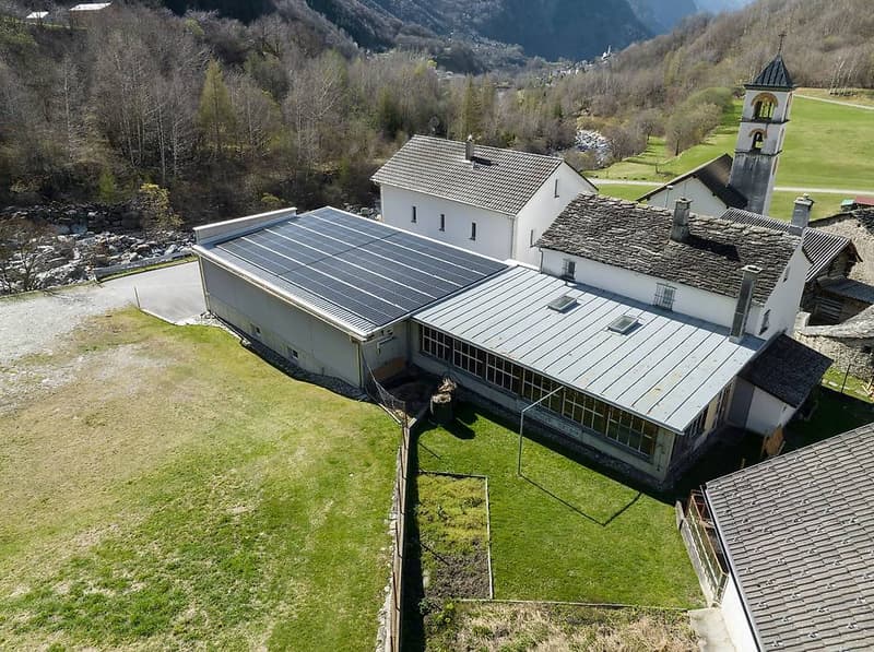 AFFITTASI A MESOCCO SPAZI ARTIGIANALI/DEPOSITI (3)