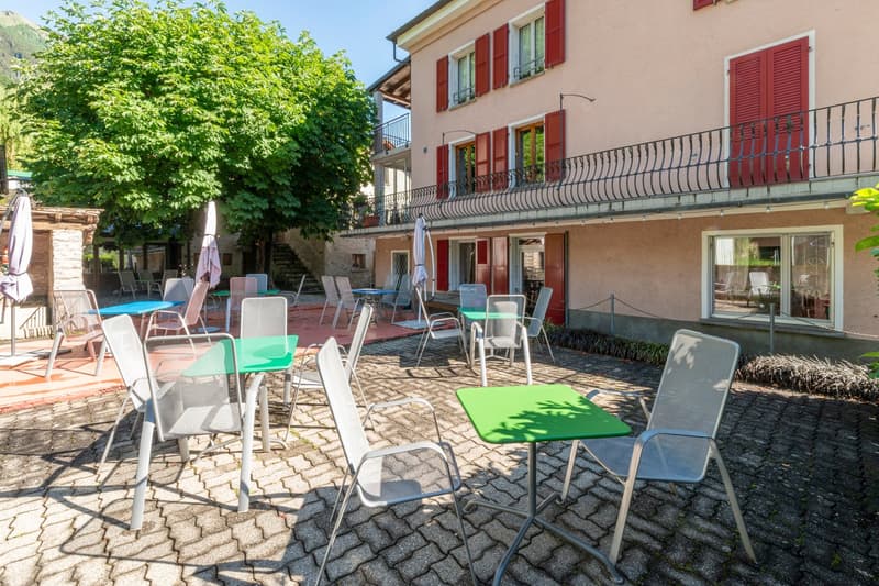 AFFITTASI A MESOCCO STORICO BAR GENI (4)