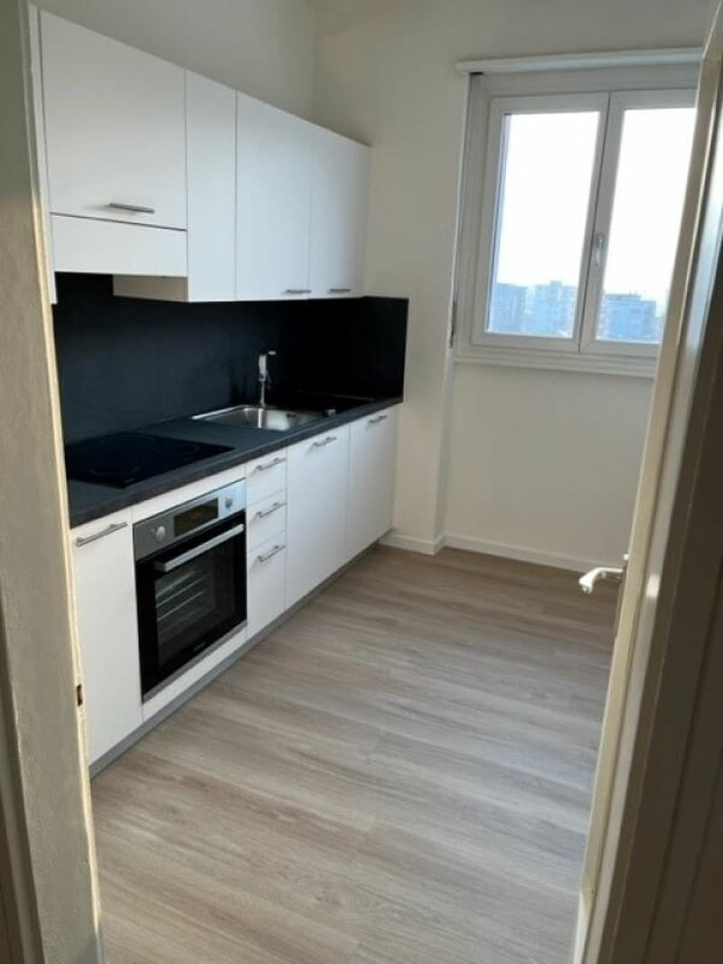 8900 Chiasso, Via G. Guisan 21a, apartment no. 2135 (4)