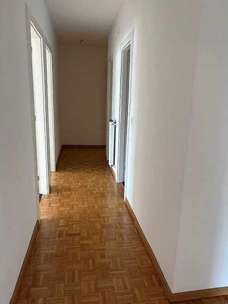 3.5 room apartment on the 6th floor (4)