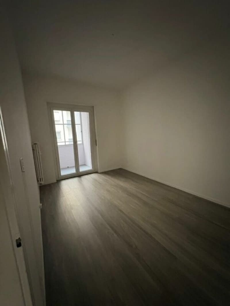 8900 Chiasso, Via G. Guisan 21a, appartamento no. 2133 (7)
