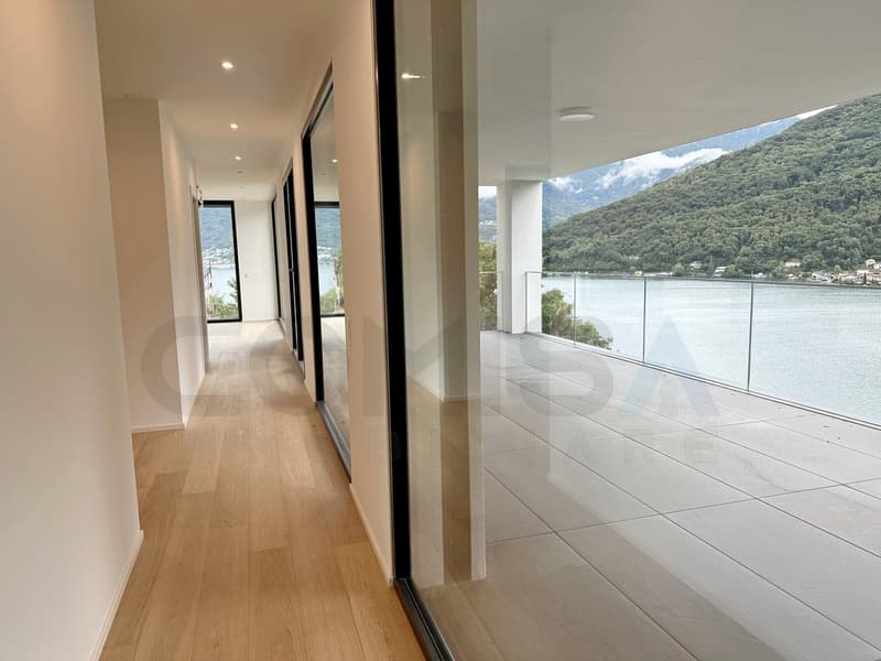 VICO MORCOTE Neue moderne Villa 7.5 Lokale mit Seeblick (5)