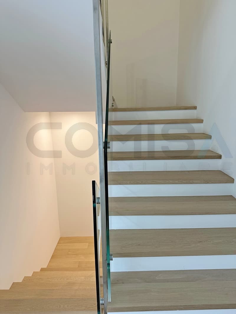 VICO MORCOTE Neue moderne Villa 7.5 Lokale mit Seeblick (8)