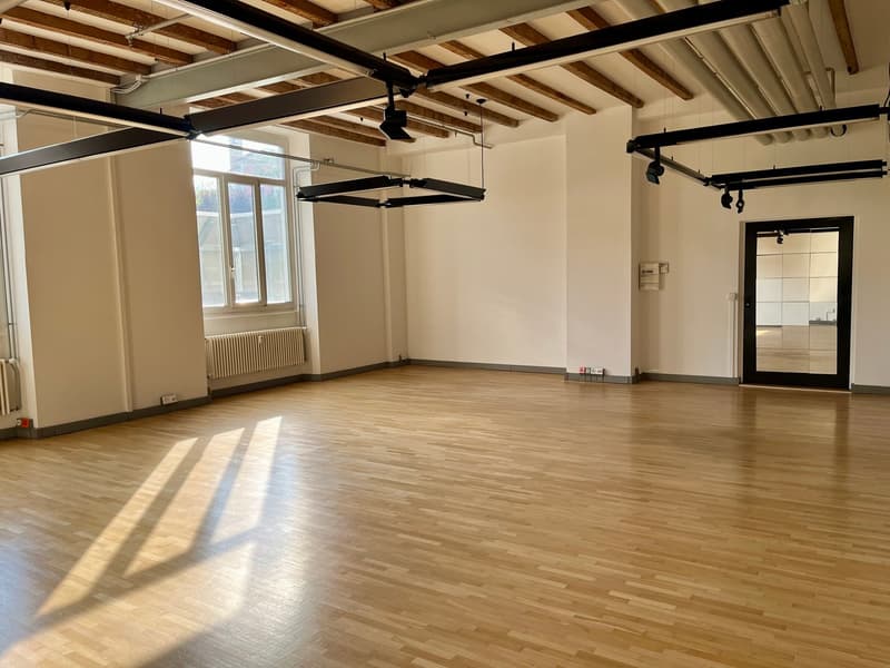 Modern office in strategic location in Balerna (5)
