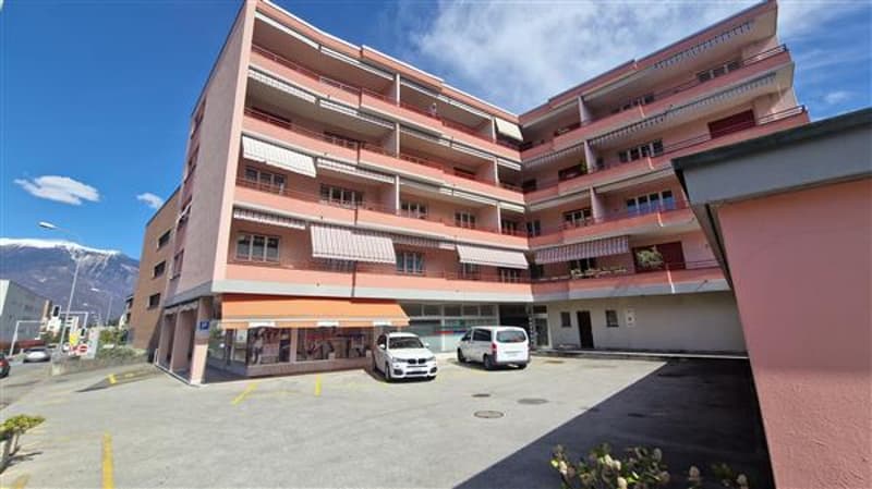 Esterno