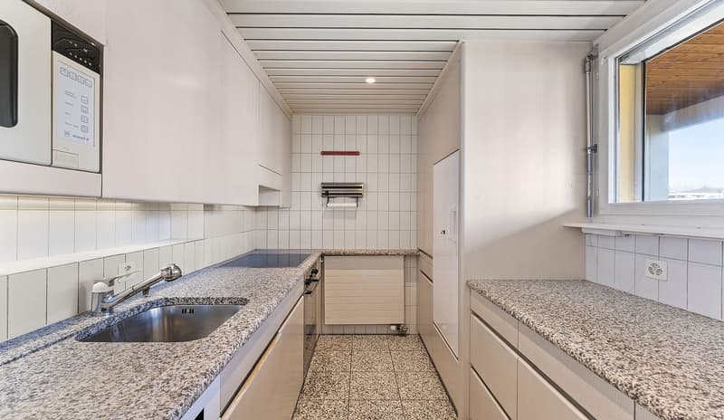 APPARTEMENT ATTIQUE EXCLUSIF DE 6,5 PIÈCES DANS LA VILLE DE LUCERNE – BEAUCOUP D'ESPACE POUR VOS IDÉES DE VIE ***** (5)