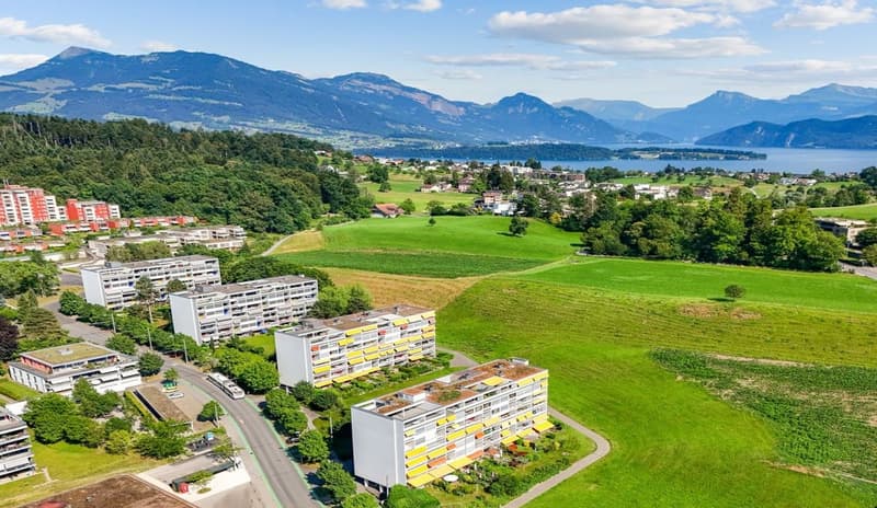 Wir sind spezialisiert auf Immobilien an attraktiven Wohnlagen mit See- und/oder Weitsicht.