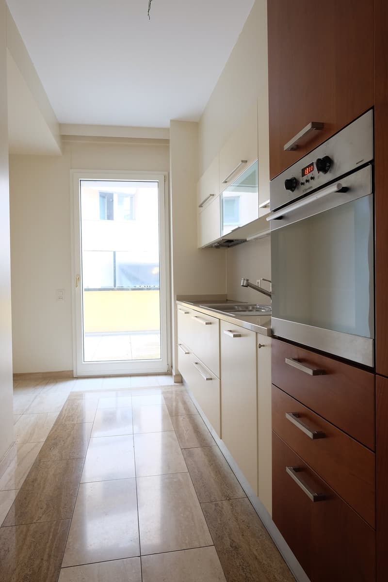 Location d'un appartement de haut standing, lungolago de Lugano, 2e étage (17)