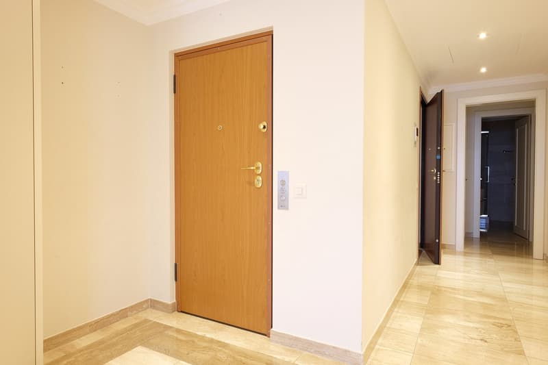 Location d'un appartement de haut standing, lungolago de Lugano, 2e étage (13)