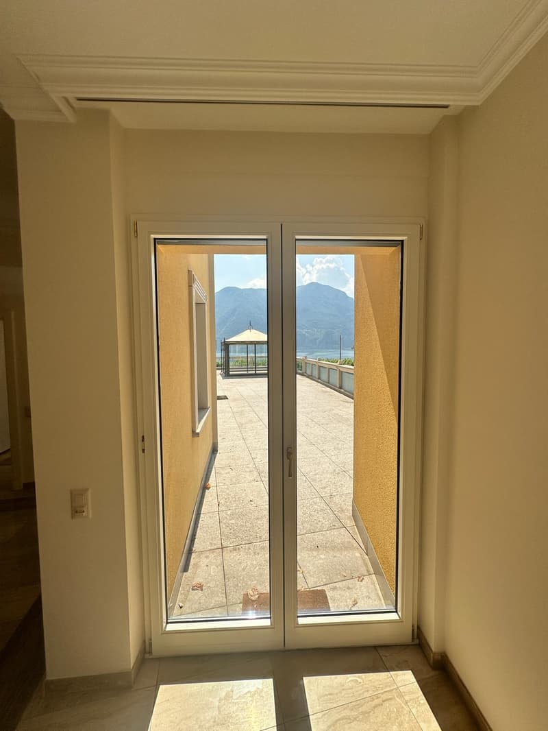 Affittasi appartamento di alto standing, lungolago Lugano al 3° Piano (10)