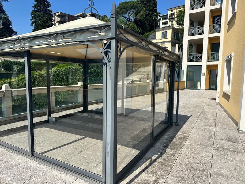 Affittasi appartamento di alto standing, lungolago Lugano al 3° Piano (5)