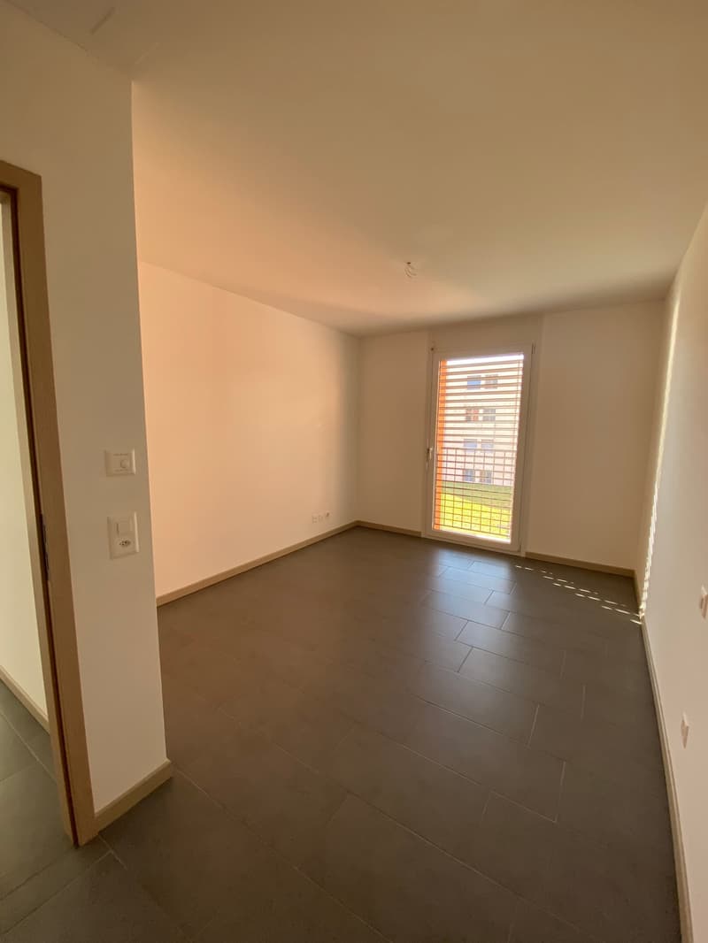 Appartement 2.5 pièces avec balcon à Stabio – disponible immédiatement (8)