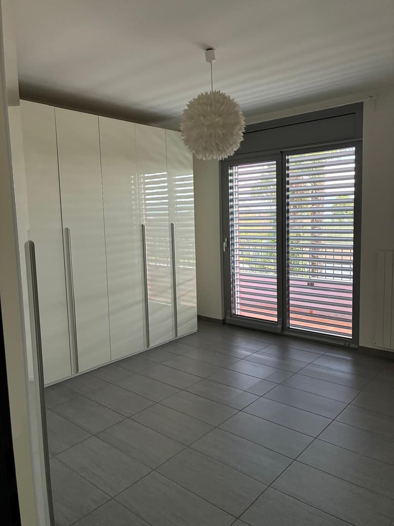 Faszinierendes Einfamilienhaus mit Garage in Castel San Pietro (12)