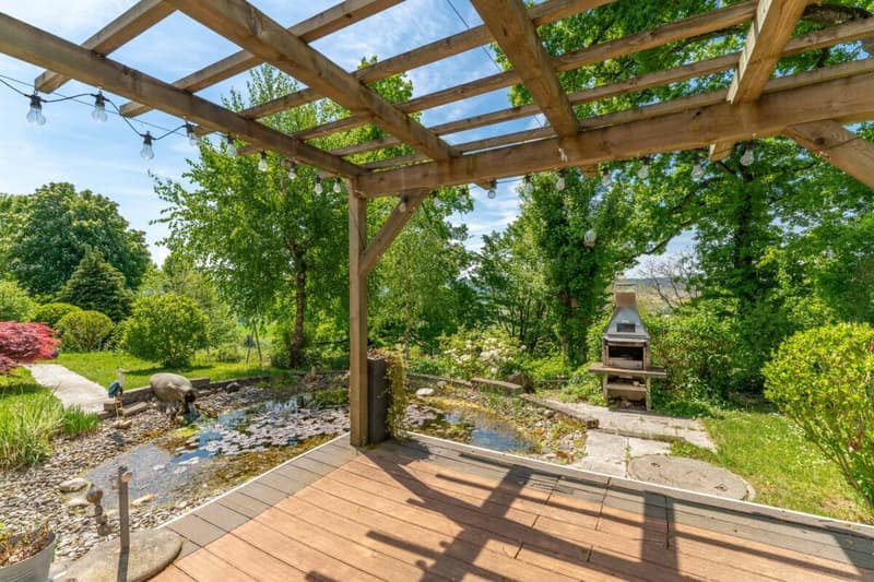 A dreamy residential property: Single-family house with in-law apartment and wonderful garden (7)