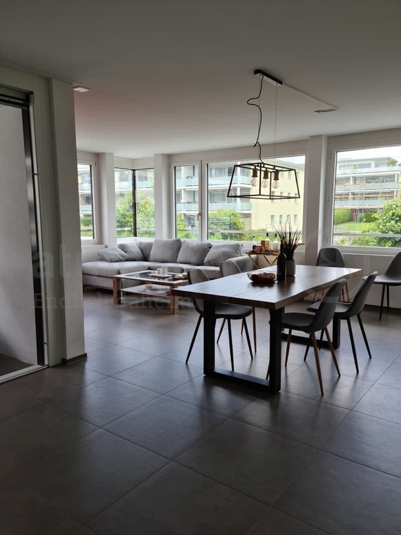Moderne Wohnung im Eigentumsstandard an zentraler Lage in Rothenburg (2)